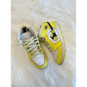 Nike low dunk girls yellow with flower size‎ 13c